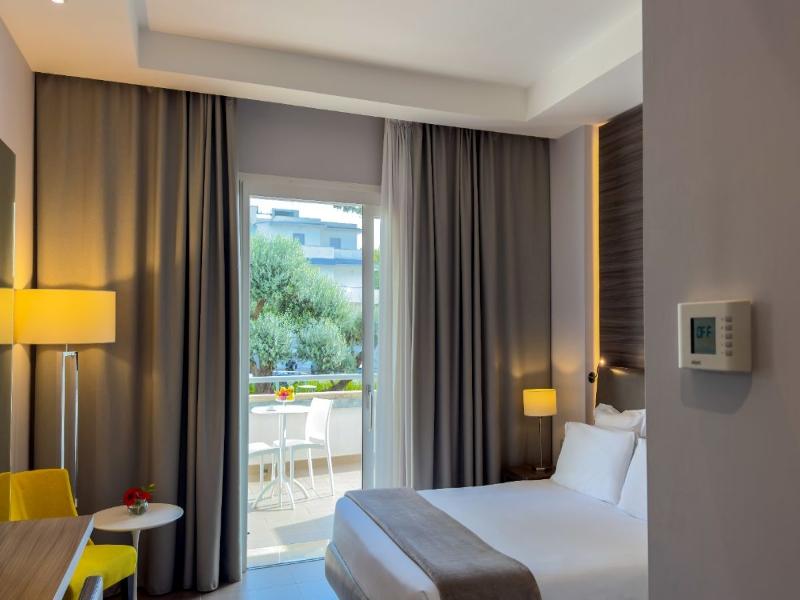 Hotel Marad image