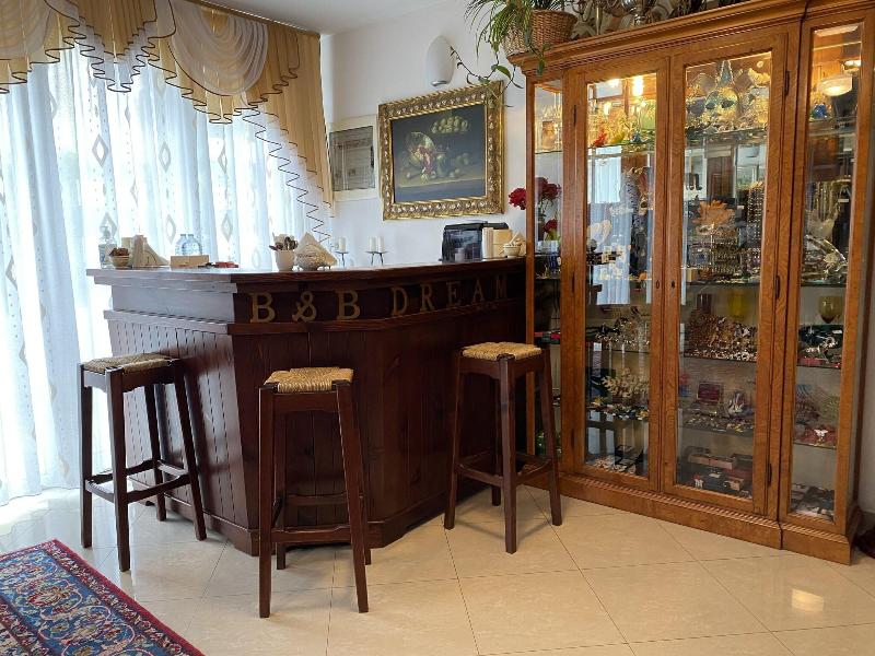 Bed And Breakfast Dream image