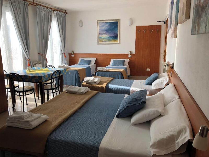 Bed And Breakfast Dream image