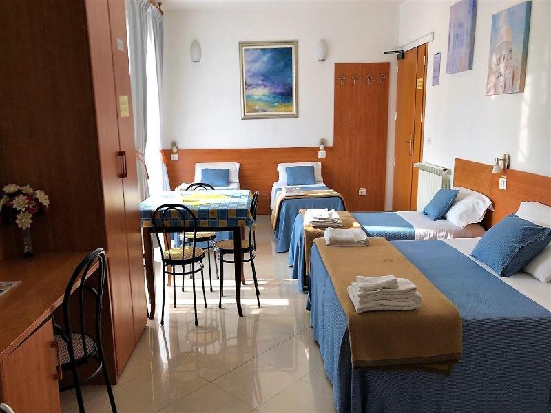 Bed And Breakfast Dream image