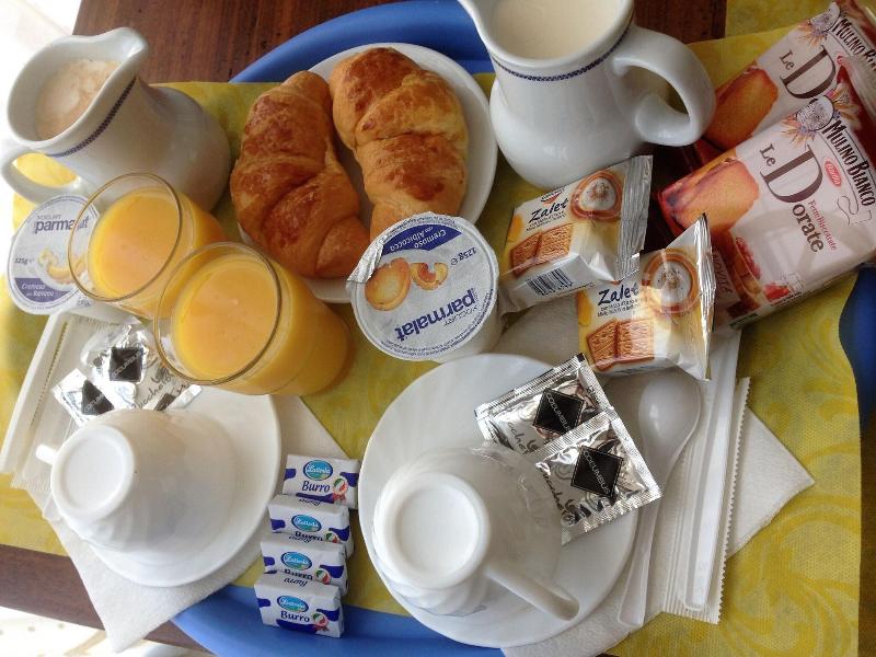 Bed And Breakfast Dream image