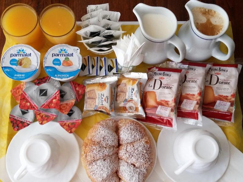 Bed And Breakfast Dream image