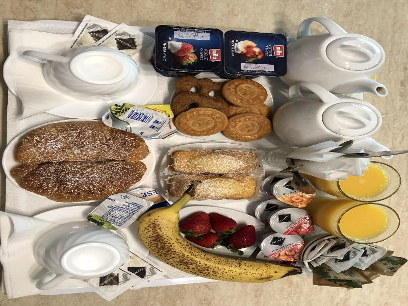 Bed And Breakfast Dream image