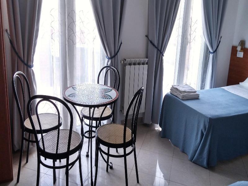 Bed And Breakfast Dream image