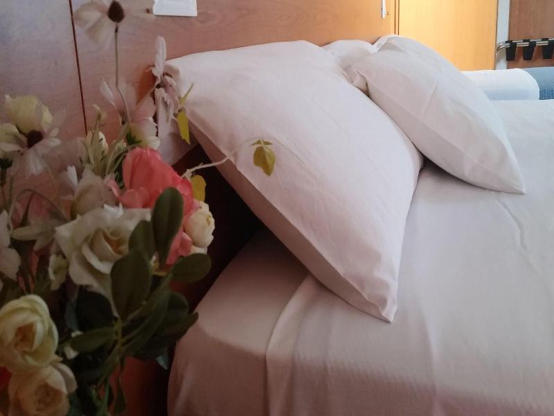 Bed And Breakfast Dream image