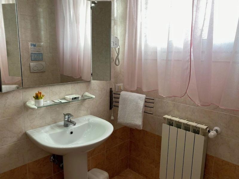 Bed And Breakfast Dream image