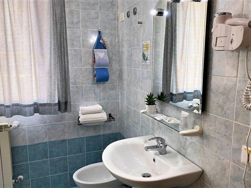 Bed And Breakfast Dream image