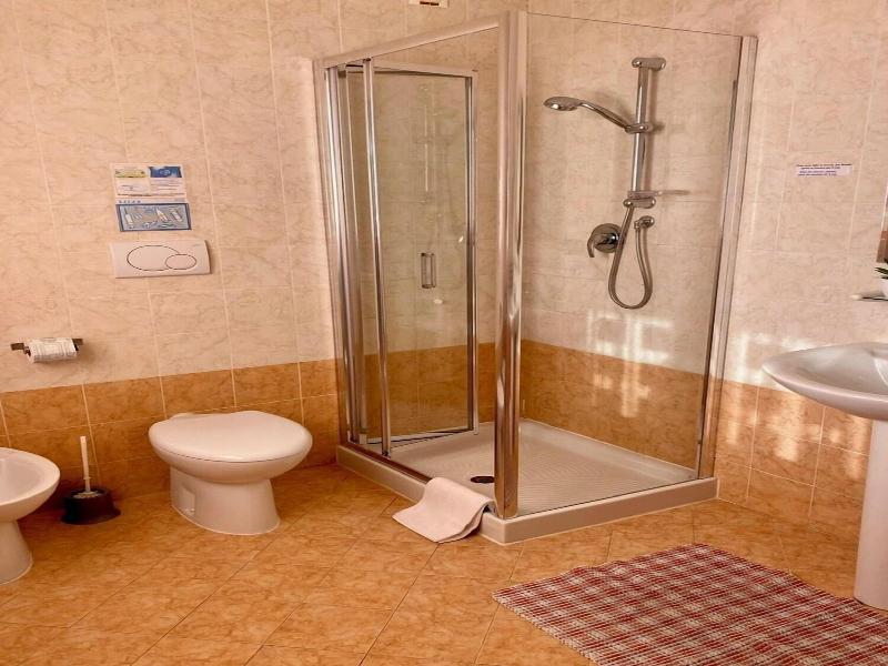 Bed And Breakfast Dream image