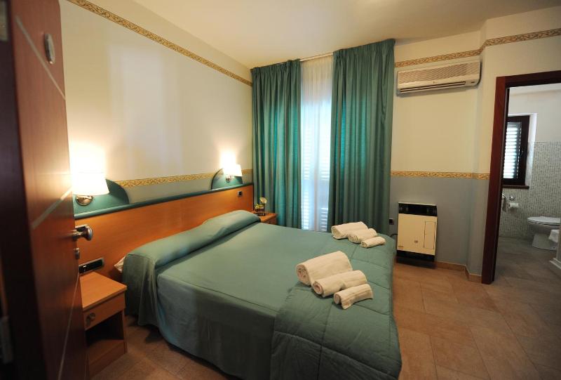 Hotel Santa Lucia image