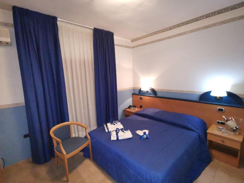 Hotel Santa Lucia image