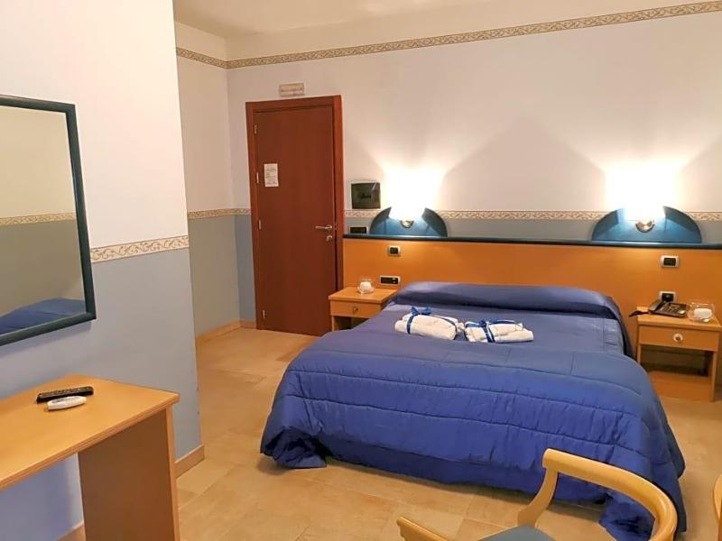 Hotel Santa Lucia image