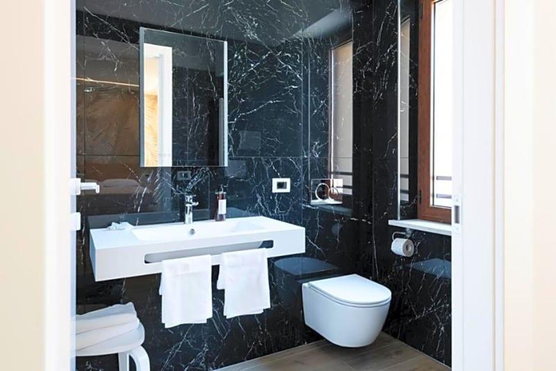 Albergo Degli Amici image