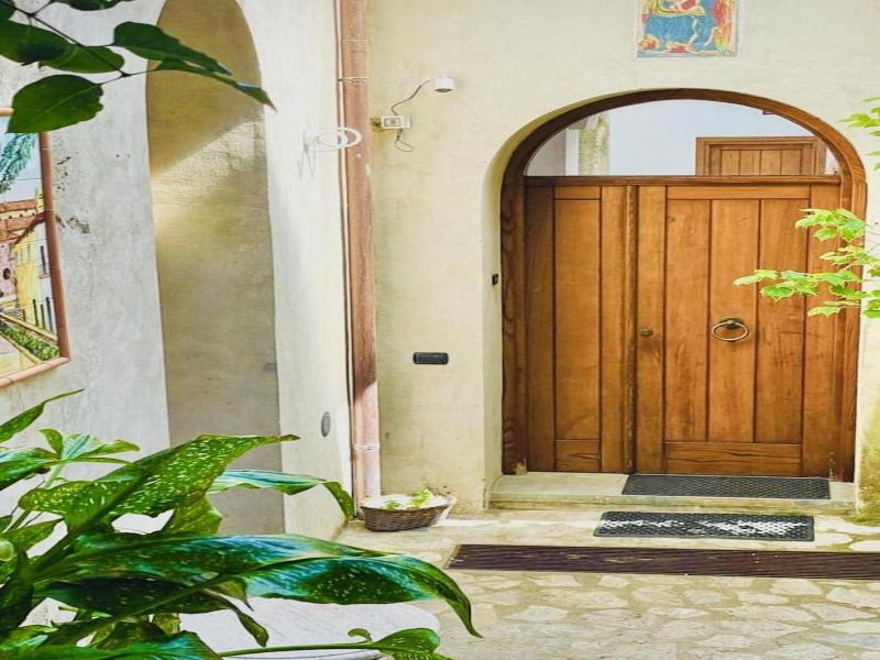 L'Antico Episcopio image
