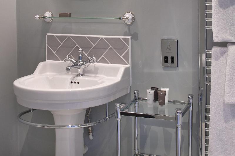The George Townhouse image