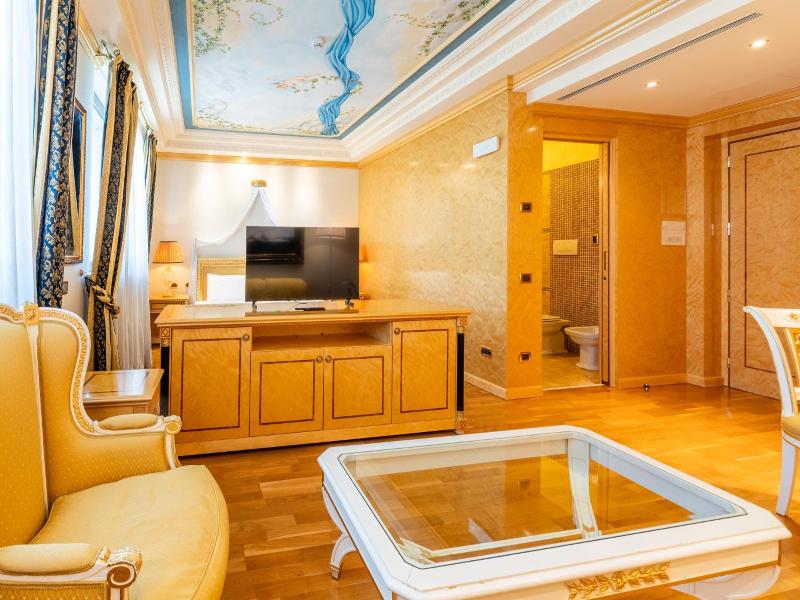 Grand Hotel Del Parco Bergamo Airport image