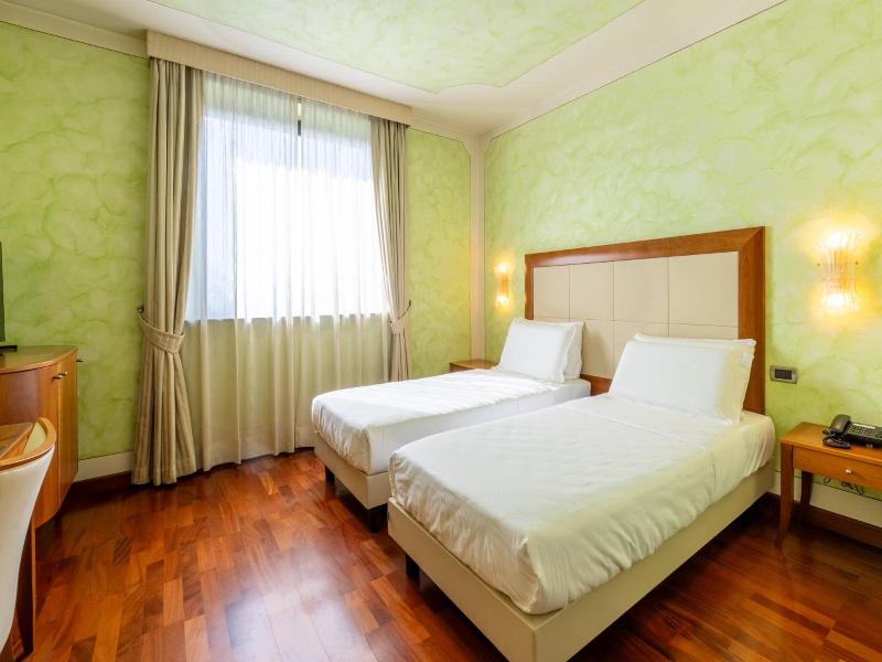 Grand Hotel Del Parco Bergamo Airport image