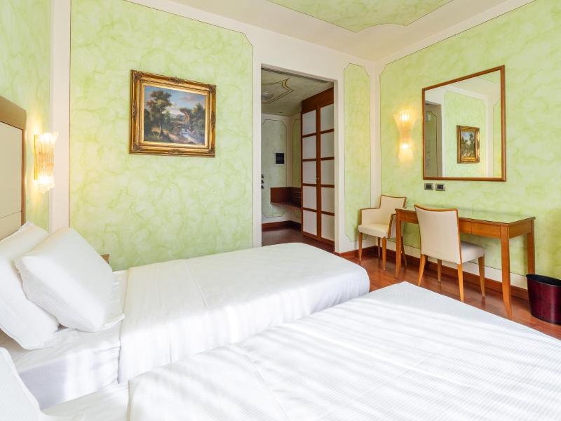 Grand Hotel Del Parco Bergamo Airport image