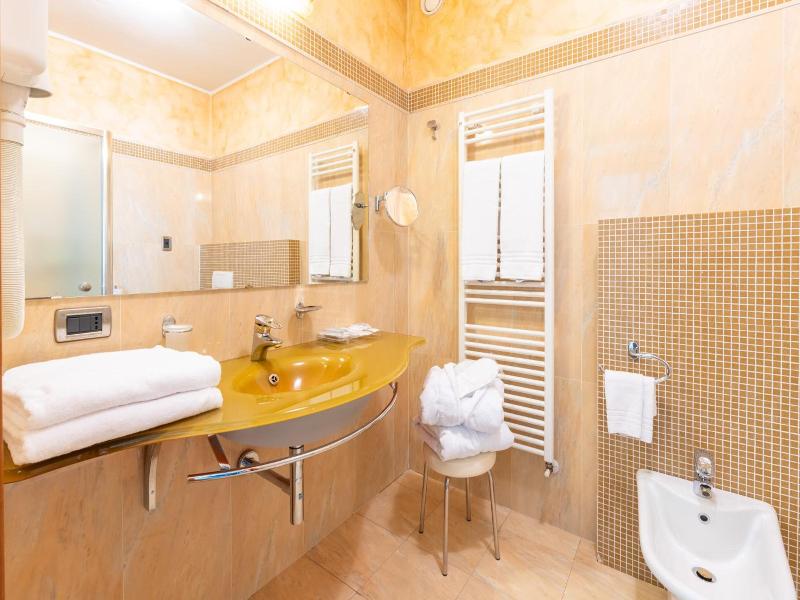 Grand Hotel Del Parco Bergamo Airport image