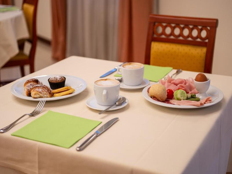 Grand Hotel Del Parco Bergamo Airport image