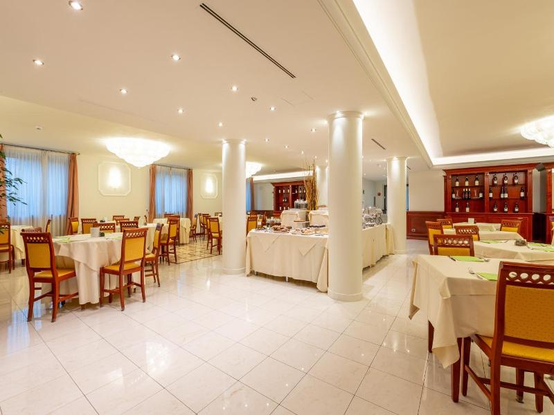 Grand Hotel Del Parco Bergamo Airport image