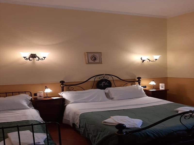 Hotel Pignatelli Napoli image