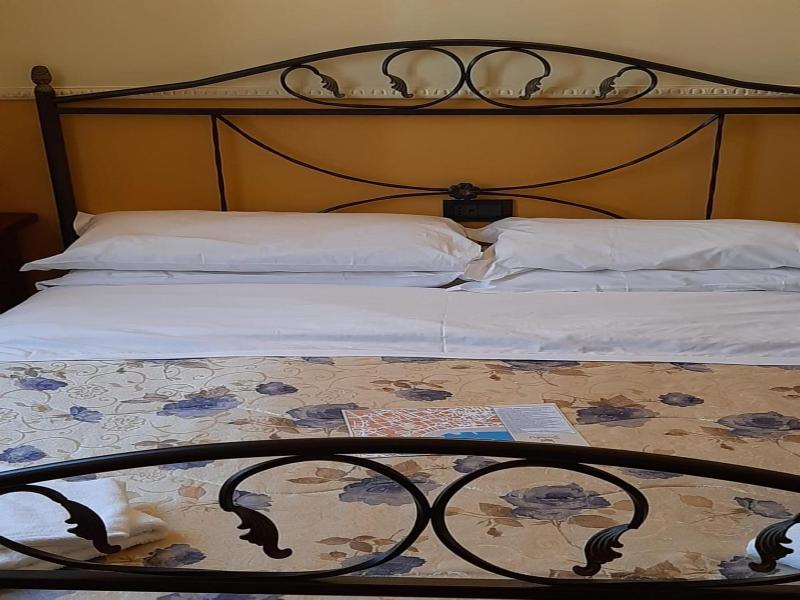 Hotel Pignatelli Napoli image
