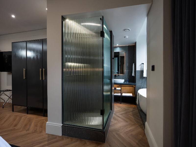 Seven Villa Hotel & Spa image