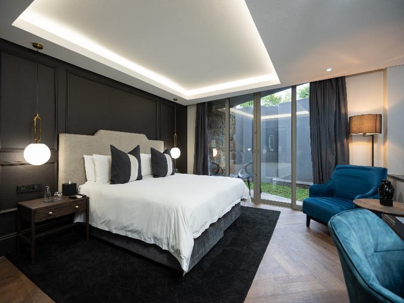 Seven Villa Hotel & Spa image