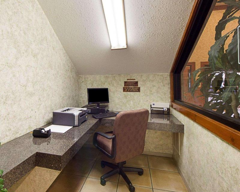 Shary Inn and Suites image