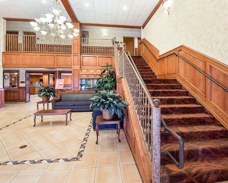 Shary Inn and Suites image