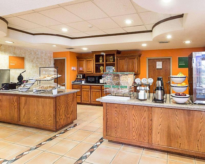 Shary Inn and Suites image