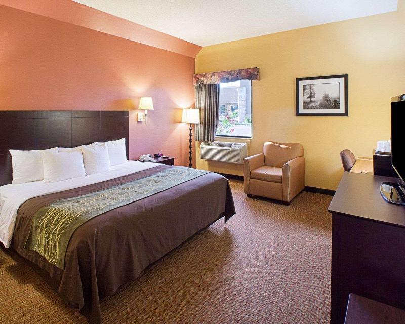 Shary Inn and Suites image