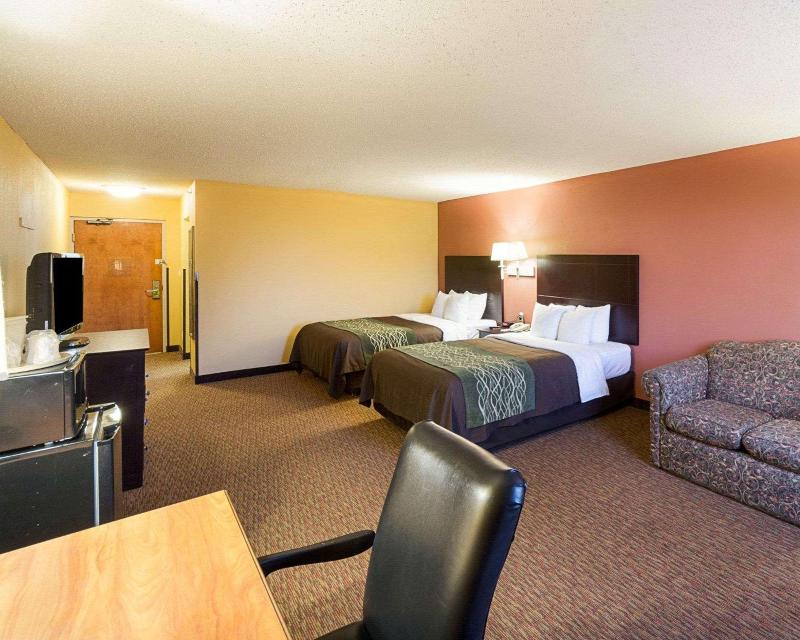 Shary Inn and Suites image