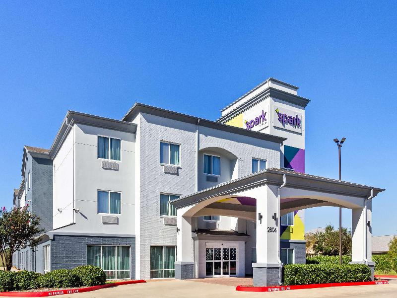 Spark By Hilton Pearland image