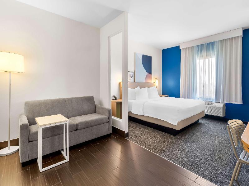 Spark By Hilton Pearland image