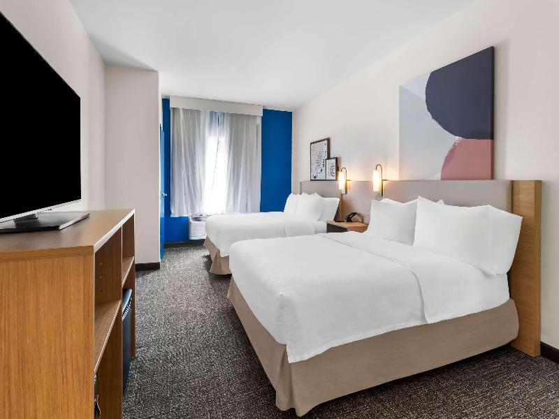 Spark By Hilton Pearland image