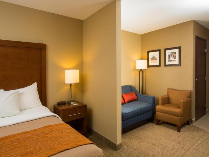 Comfort Inn & Suites Spokane Valley image