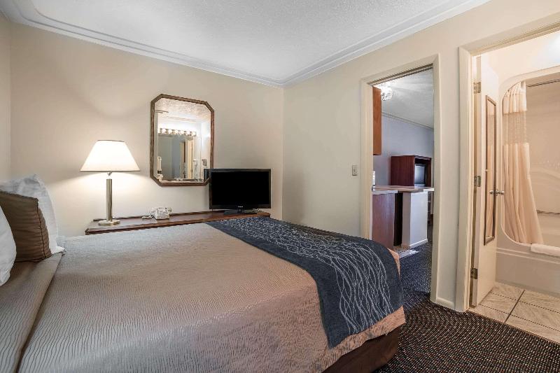 Rodeway Inn Pronghorn Lodge image