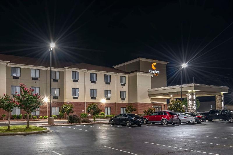Comfort Suites Pell City I-20 exit 158 image