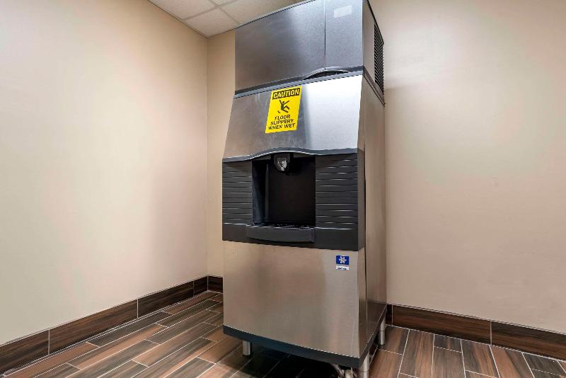 Comfort Suites Pell City I-20 exit 158 image