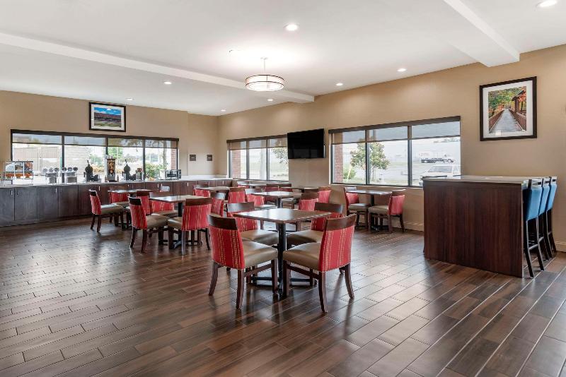 Comfort Suites Pell City I-20 exit 158 image