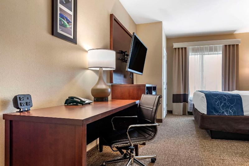 Comfort Suites Pell City I-20 exit 158 image