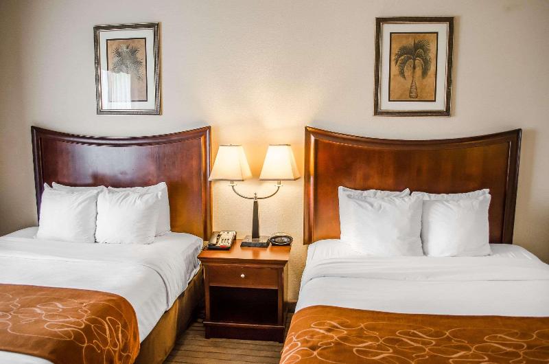 Comfort Suites North Mobile image