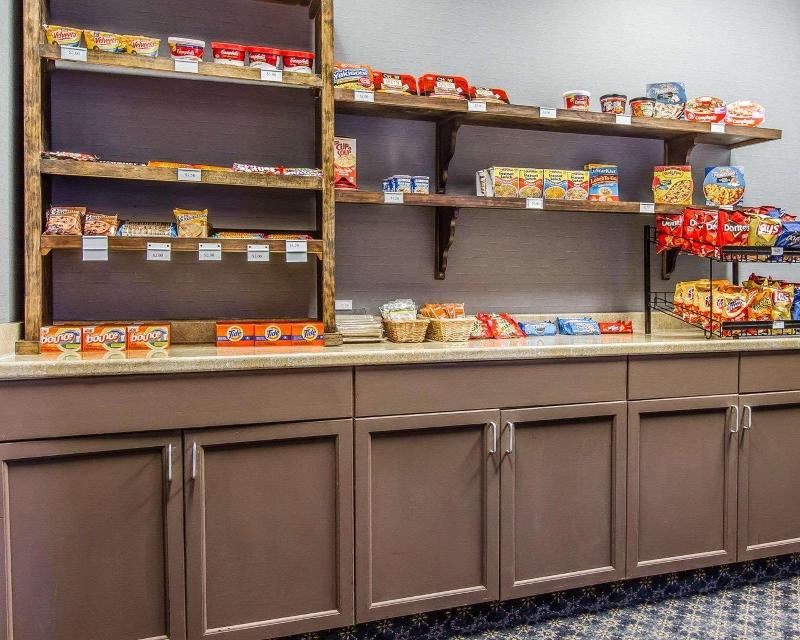 Comfort Inn & Suites Near Lake Guntersville image