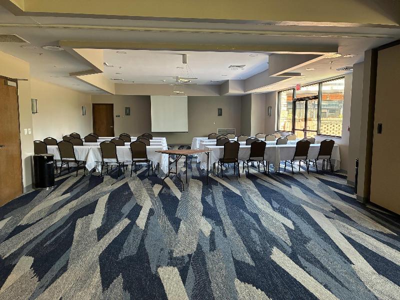 Comfort Inn & Suites Near Lake Guntersville image