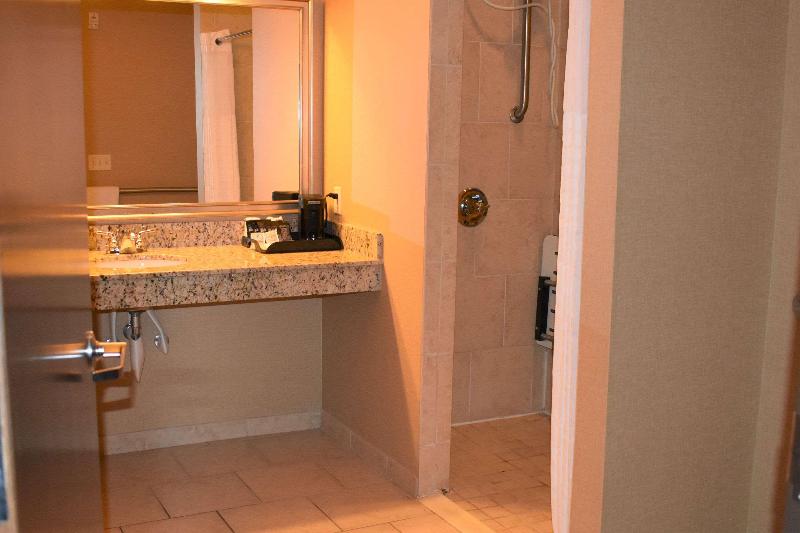 Comfort Inn & Suites Near Lake Guntersville image