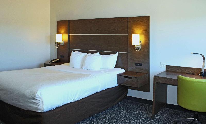 Comfort Inn & Suites Near Lake Guntersville image