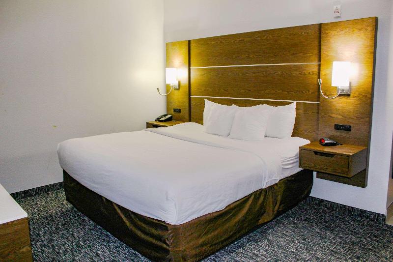 Comfort Inn & Suites Near Lake Guntersville image