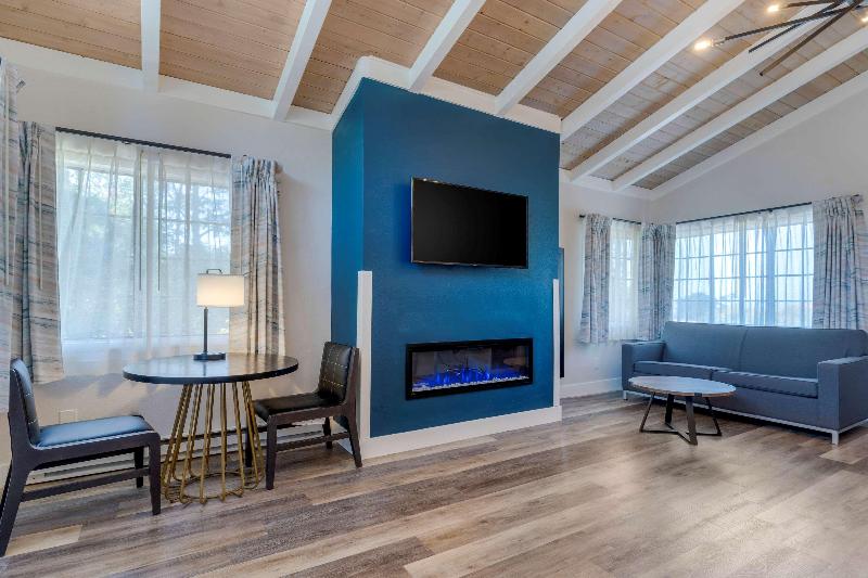 Comfort Inn Carmel By the Sea image