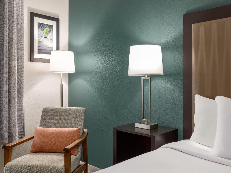 La Quinta Inn & Suites Fairfield - Napa Valley image